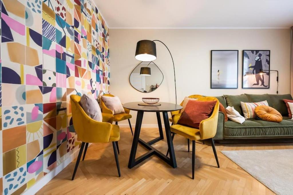 Eclectic City Apartment Near Old Town Βαρσοβία Εξωτερικό φωτογραφία